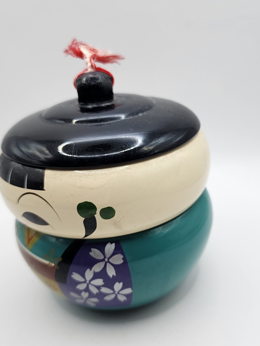 Beautiful 3 set Vintage Japanese Traditional kokeshi Doll Lacquerware Trinket Bo - Picture 5 of 7